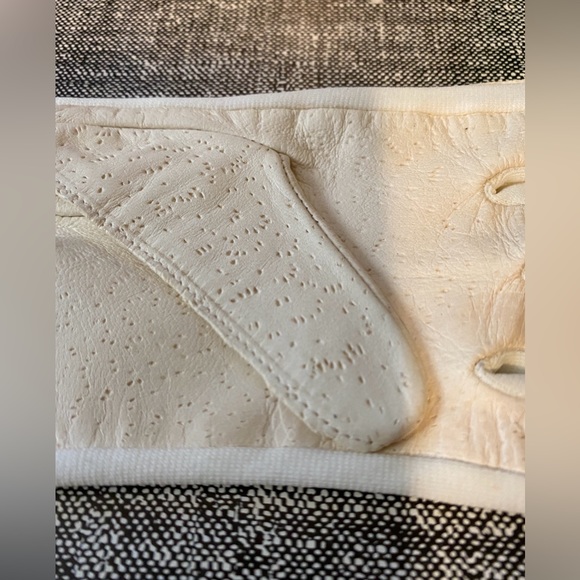 Vintage Ladies Leather gloves with pearl like snap in original Rothchild’s Box - Picture 16 of 16